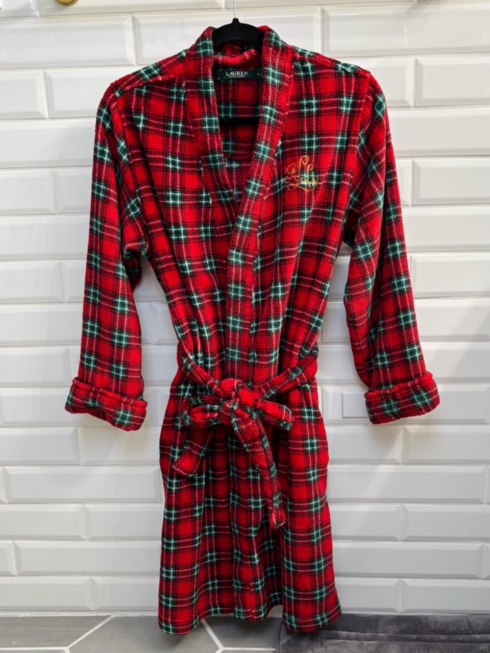 Lauren Ralph Lauren Women’s Medium Red/Green Plaid Plush Robe with Pockets